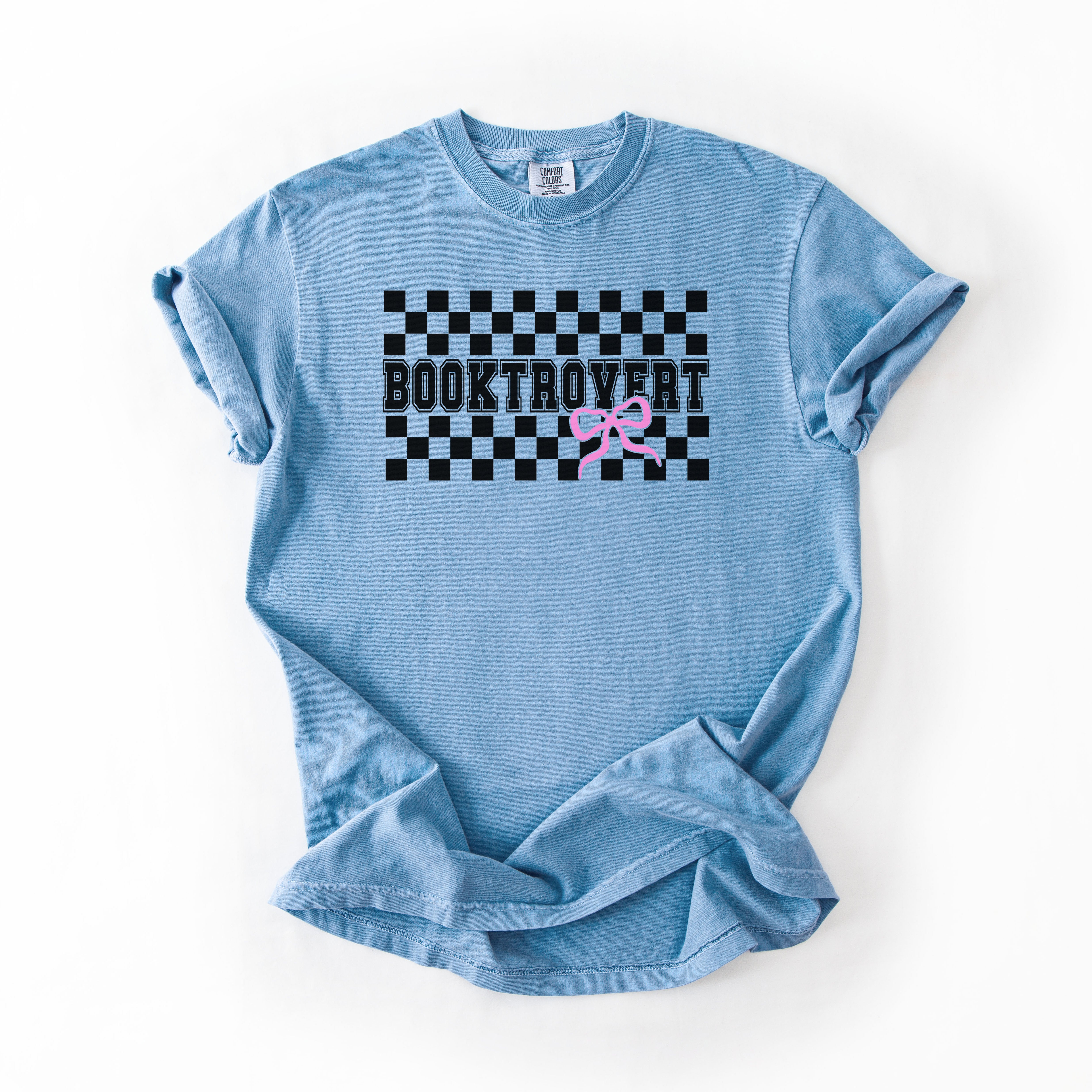 Booktrovert Bow - Comfort Colors T-shirt
