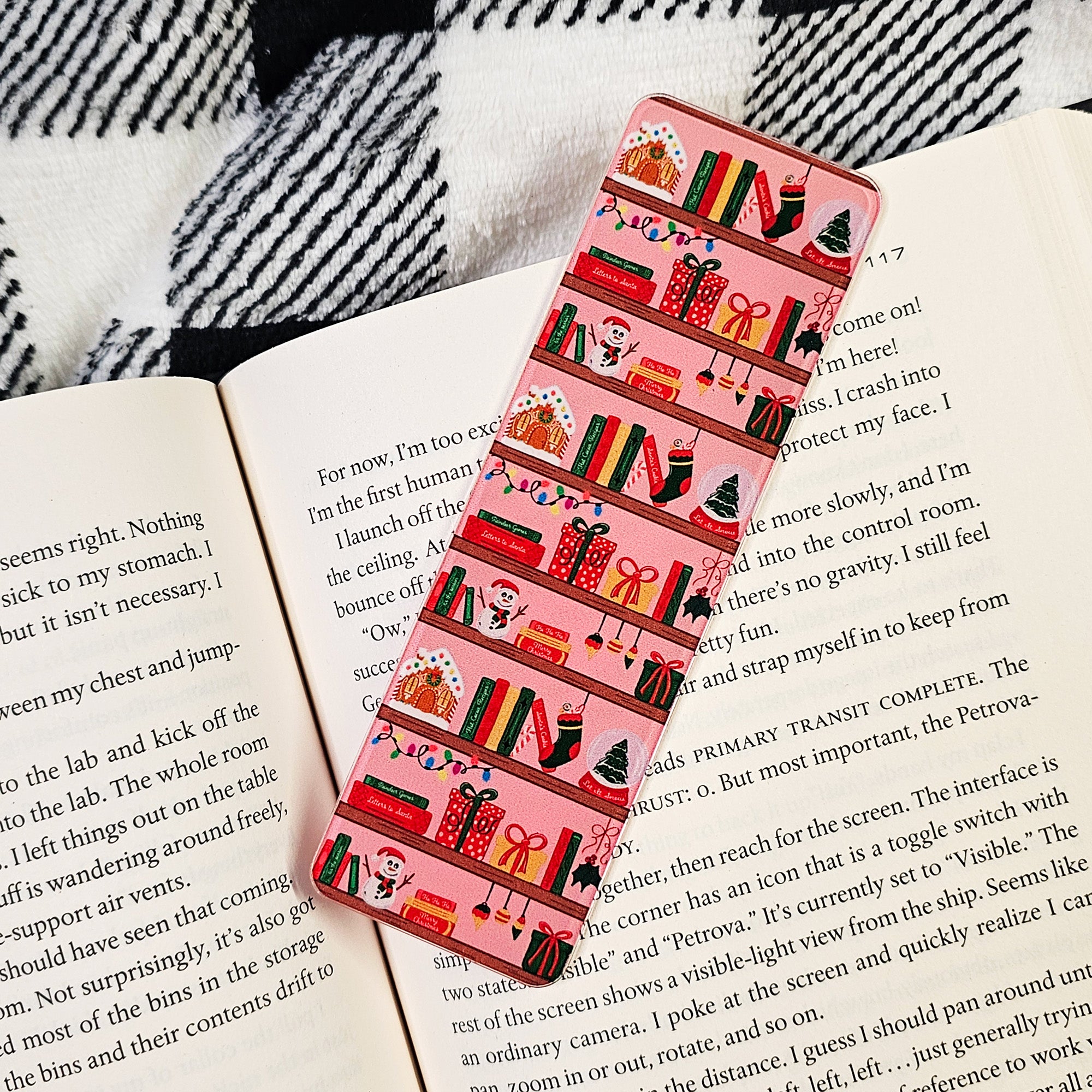 Christmas Bookshelf Bookmark