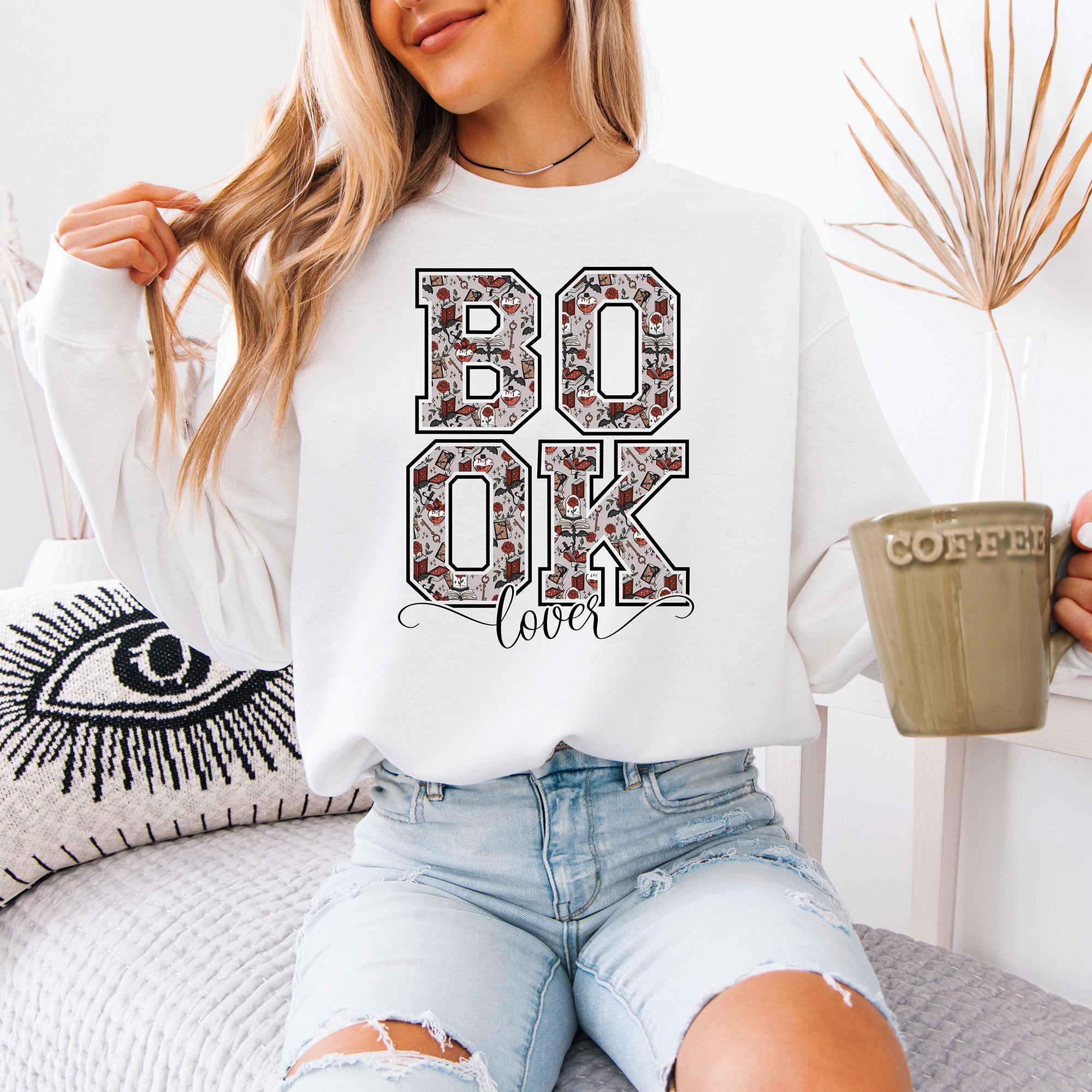 Book Lover Fantasy - Crew Neck Sweatshirt